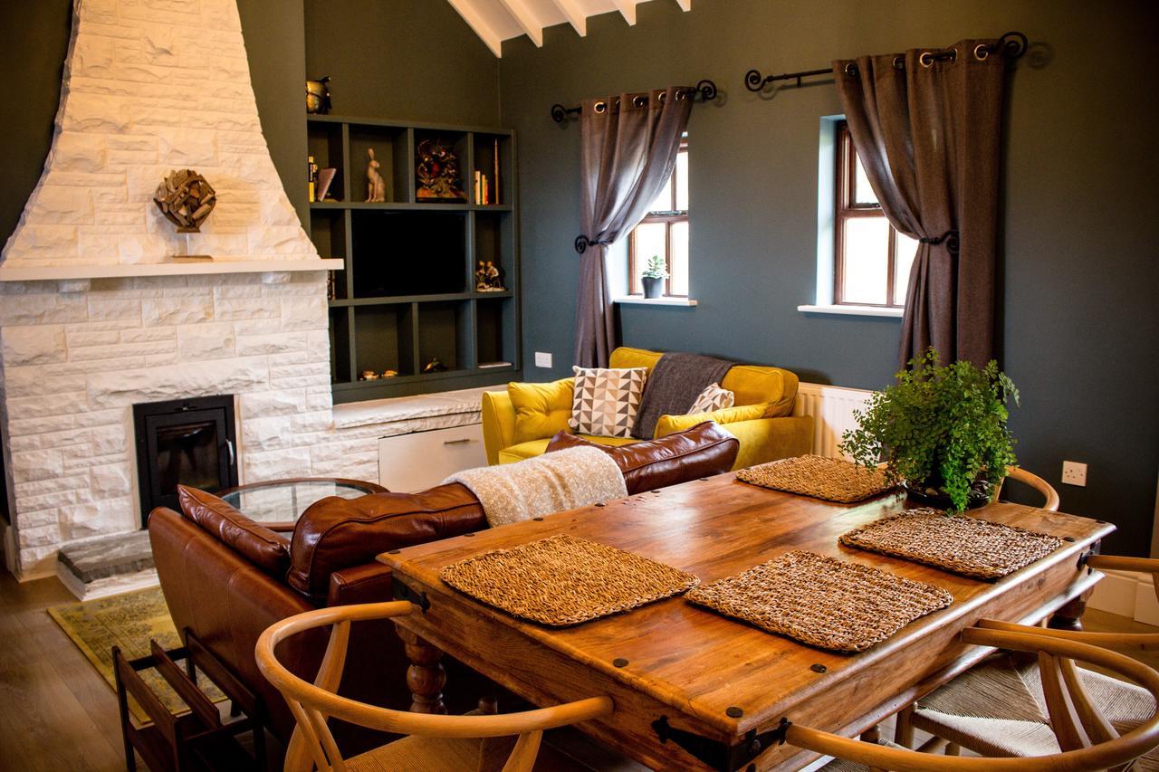 Storytellers Cottage Ballycotteen Экстерьер фото