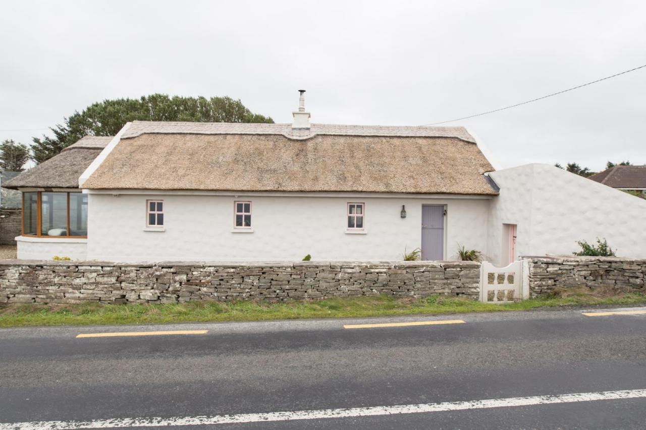 Storytellers Cottage Ballycotteen Экстерьер фото