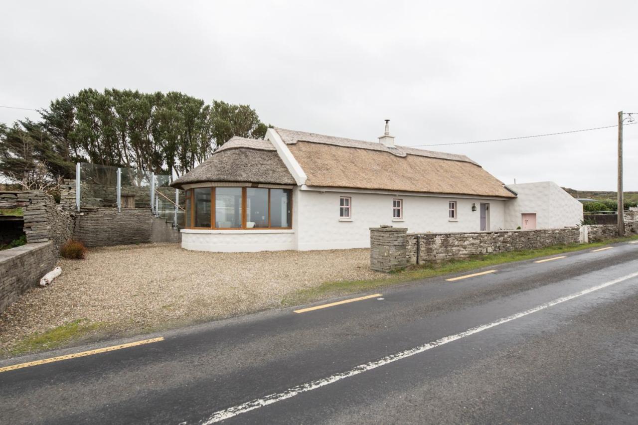 Storytellers Cottage Ballycotteen Экстерьер фото